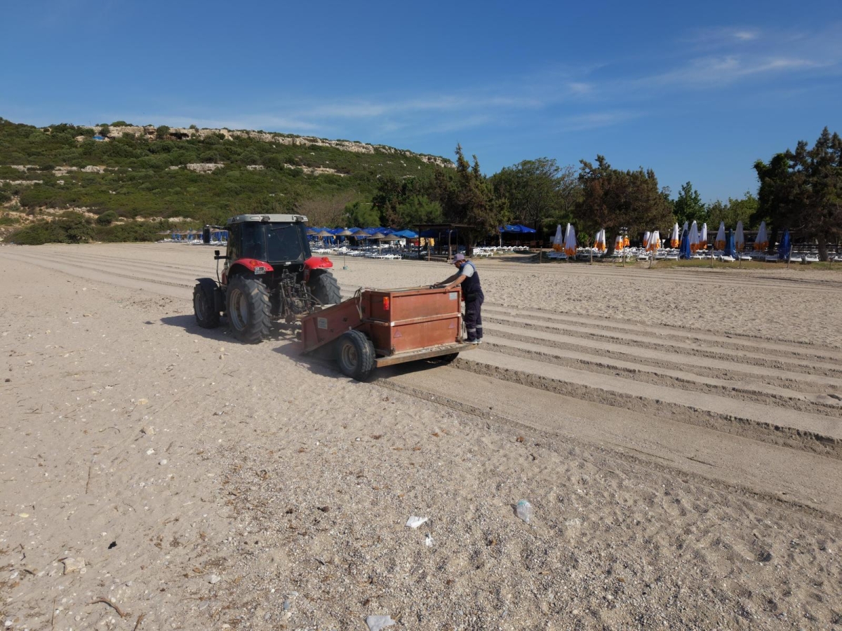 URLA’NIN KIYILARINDA YAZ MESAİSİ