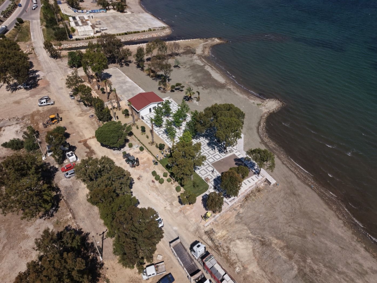 URLA’NIN KIYILARINDA YAZ MESAİSİ