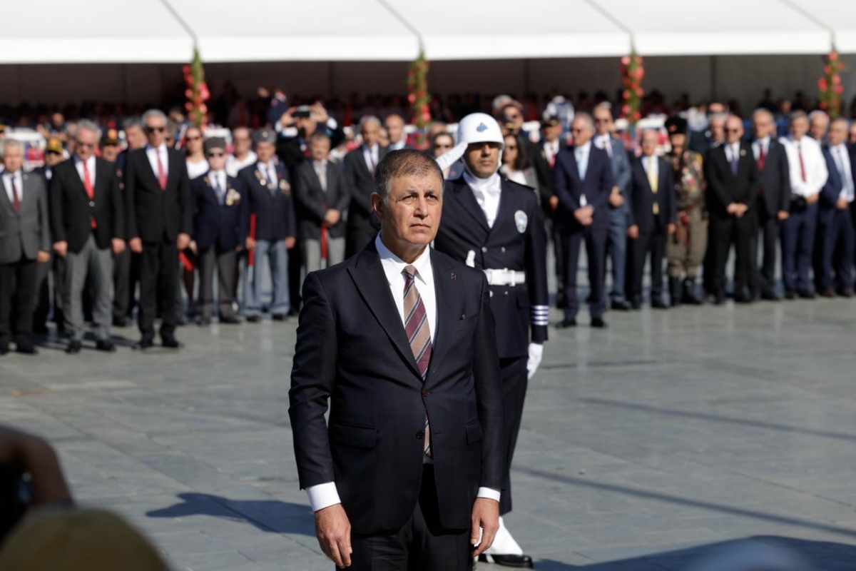 9 EYLÜL RUHU İZMİR SOKAKLARINDA
