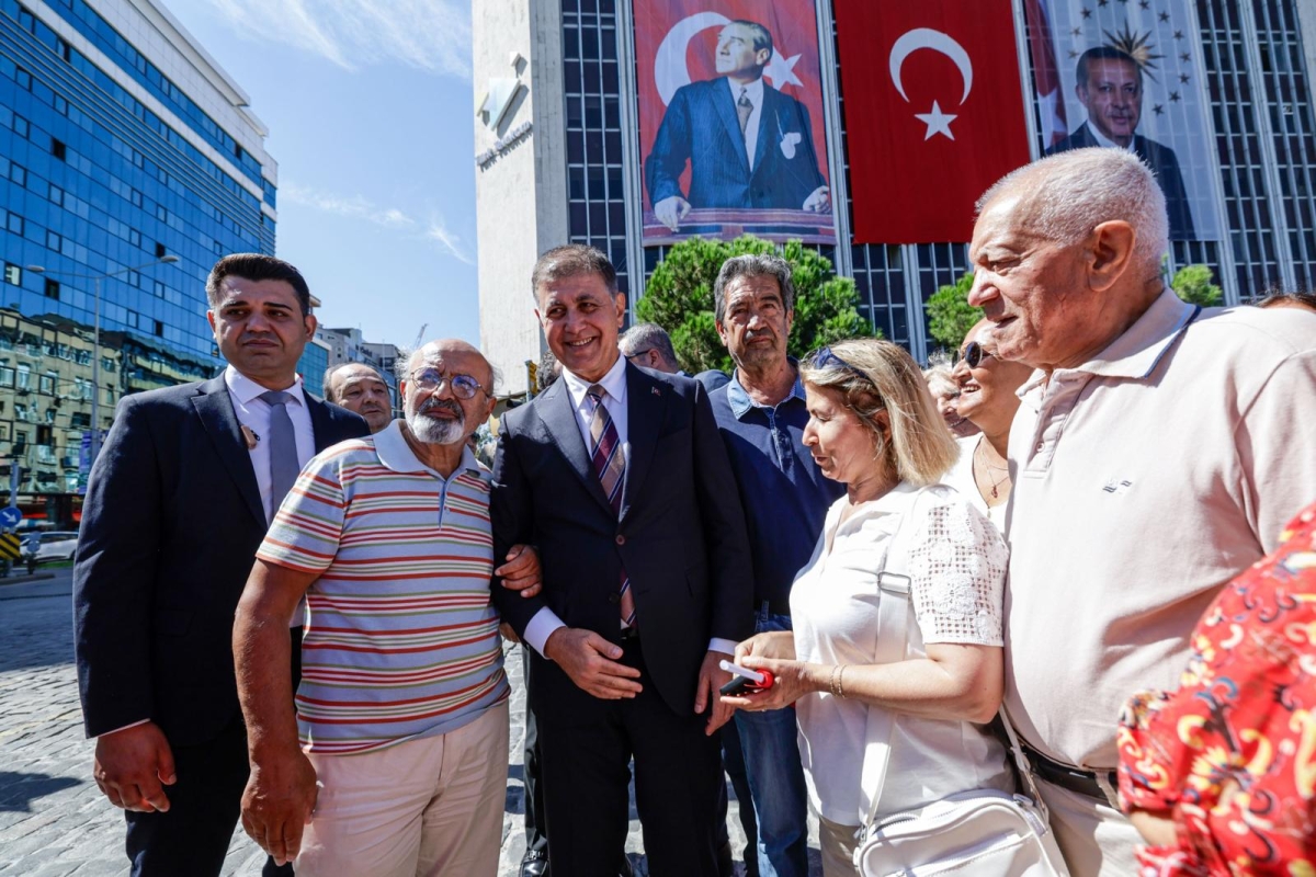 9 EYLÜL RUHU İZMİR SOKAKLARINDA