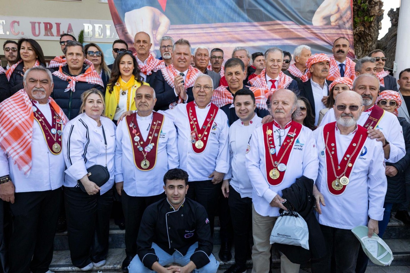 URLA’DA 12. ENGİNAR FESTİVALİ COŞKUSU 