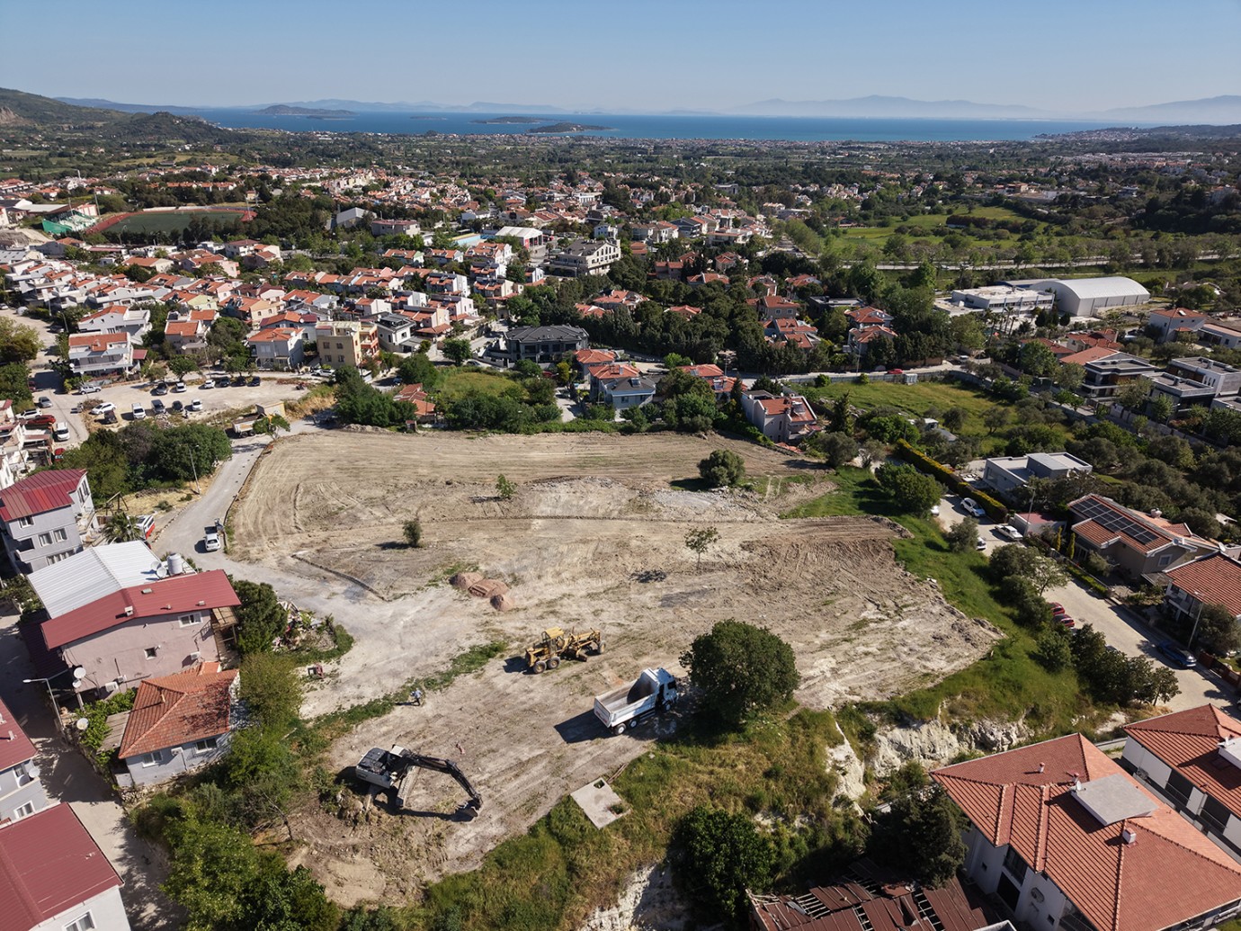 URLA’DA KONFORLU ULAŞIM İÇİN ÇALIŞMALAR DEVAM EDİYOR 