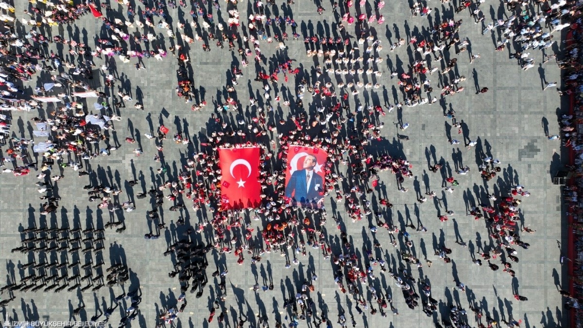 İzmir'in 101. Kurtuluş Yıldönümü: Coşkuyla Kutlanacak