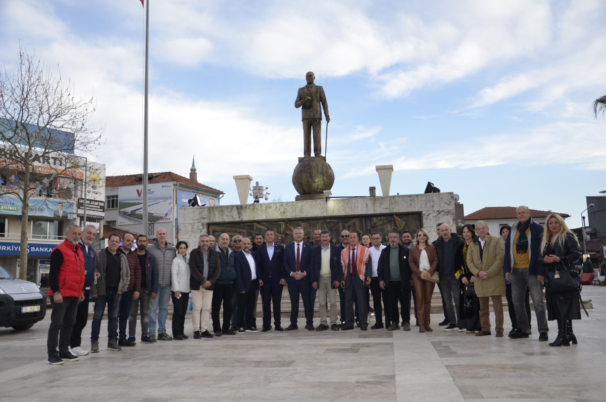 Farklı siyasi görüşler, CHP’li Balkan için sahaya iniyor…