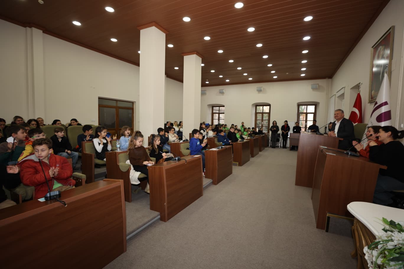 Urla’da Öğrenciler Yerel Yönetimleri Tanıdı