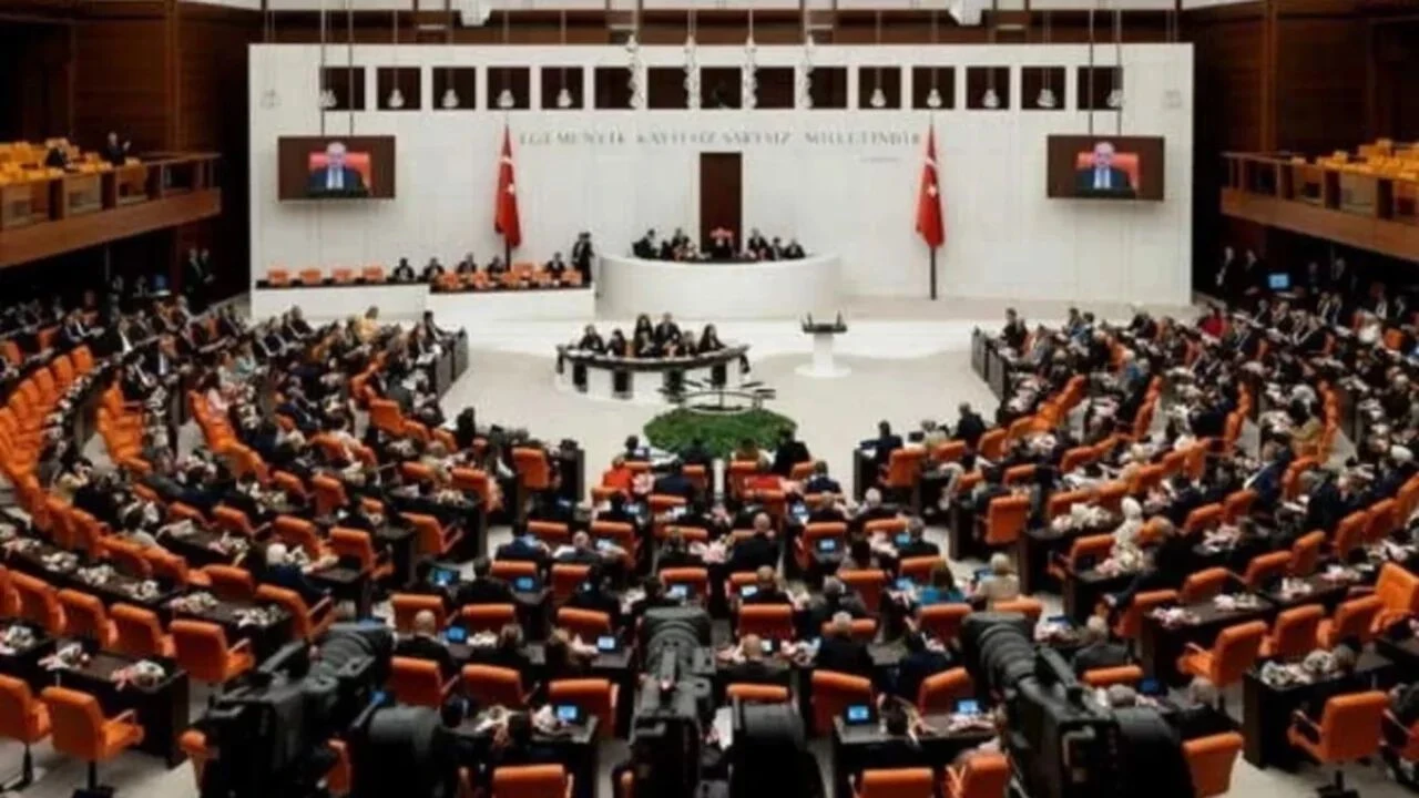 TBMM Genel Kurulu’nda yeni haftanın gündemi yoğun: Çok sayıda alanda düzenleme görüşülecek
